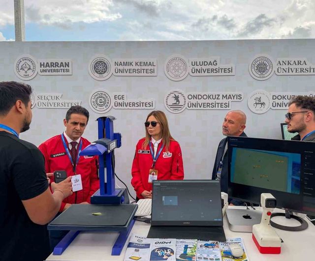 omü rektörü teknofest'teki yapay zekâ destekli otonom çiftliği inceledi, benzeri üniversitede kurulum aşamasında