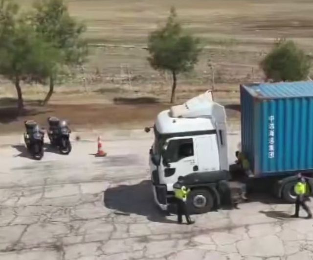 Otoyol denetiminde 25 sürücüye idari ceza: teknik şartlara aykırı lastikler