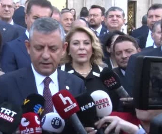 Özgür Özel: Mersin operasyonları fon krizini görünmez kılma çabası