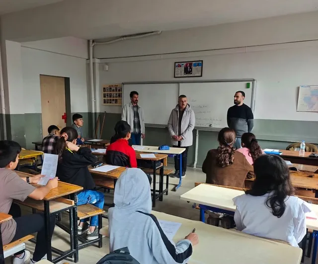Patnos’ta hafta sonu sınıflarıyla başarıyı hedefliyor