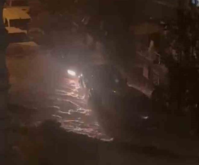 sakarya'da sağanak hayatı felç etti: karasu merkezinde yollar göle döndü