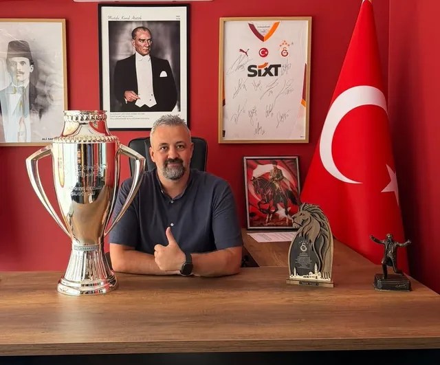 Salihli taraftarlarından 16 öğrenciye burs desteği
