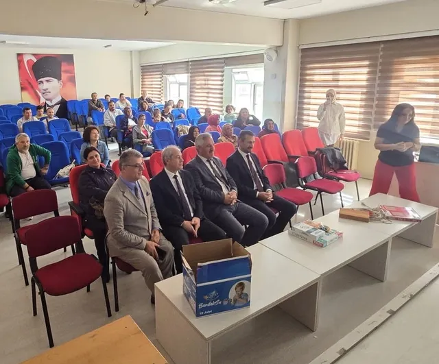 Samsun'da öğretmenler geleneksel oyunları okul müfredatına entegre etme yollarını paylaştı