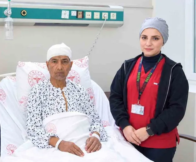 Şanlıurfa'da miyelom hastasının beynindeki 10x8 santimetre kitle ameliyatla çıkarıldı, zar ve kafatası onarıldı