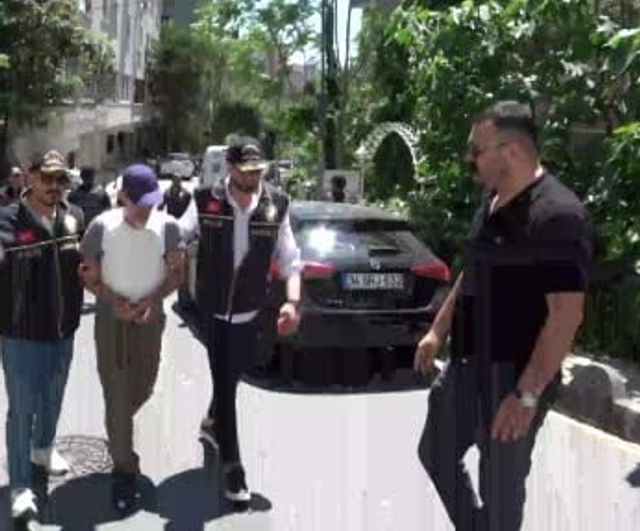 şişli davasında mezdeke üyesi aynur kanbur cinayetinin sanıkları hakim karşısında