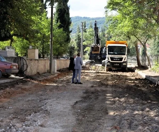 Söğüt’ün ara mahallelerinde 10 bin metrekarelik üstyapı dönüşümü