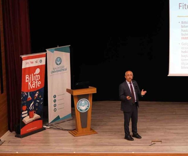 Tıbbi bitkilerde bilinçli yaklaşım: 60+ Tazelenme Üniversitesi'nde seminer