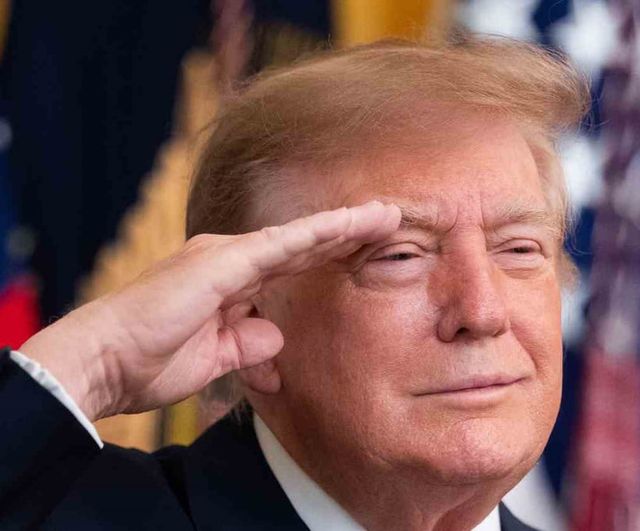 Trump: Rusya küresel pazara hızla milyonlarca ton dizel sağlayacak