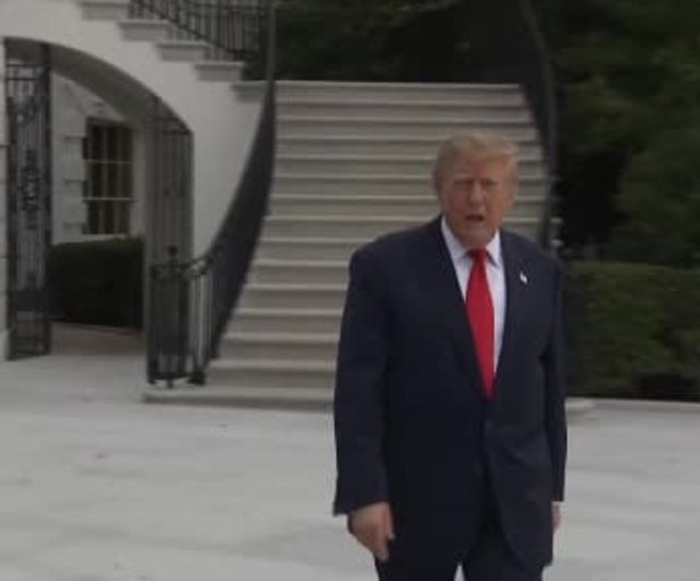 Trump, Zelenskiy barış fırsatlarını kaçırdı; yeni bir lider seçilmeli dedi