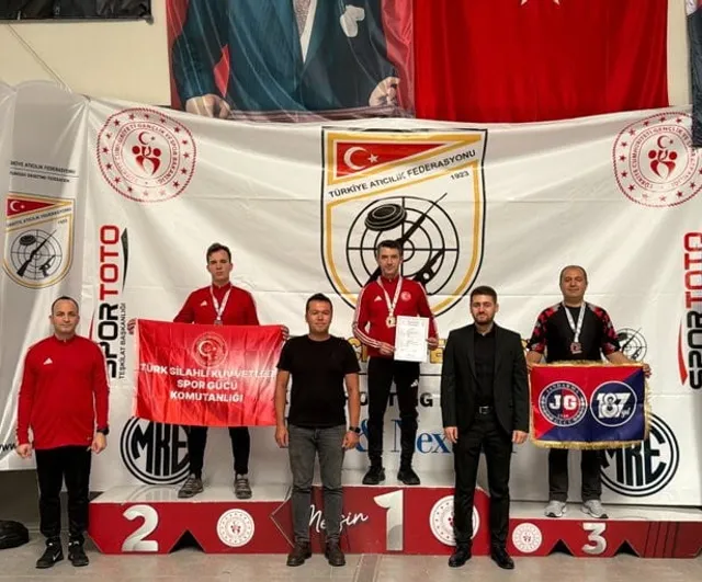 TSK Spor Gücü ferdi atışlarda tüm branşlarda ipi göğüsledi
