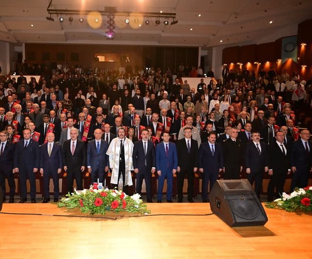 Uludağ'da akademik yıl açılışı: terörsüz Türkiye hedefi bilgi üretimiyle ilişkilendirildi