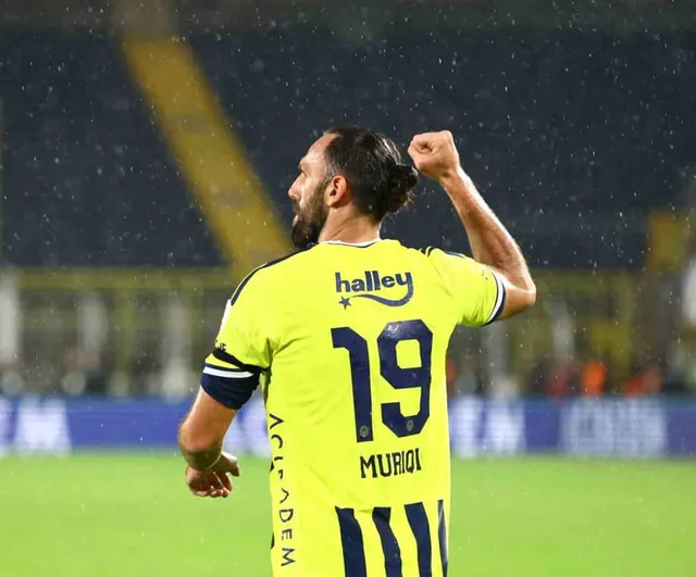 Vedat Muriqi yedekten gelip ligdeki 7. golünü attı