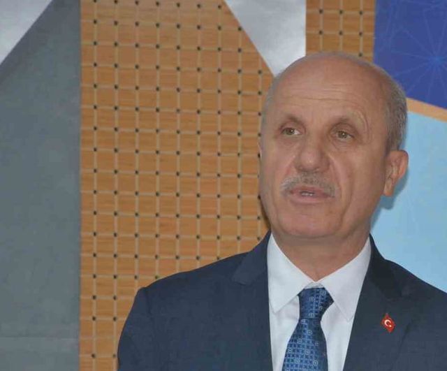 YÖK'ten akademiye çağrı: akademik çalışmalarla terörsüz Türkiye hedefine katkı bekleniyor