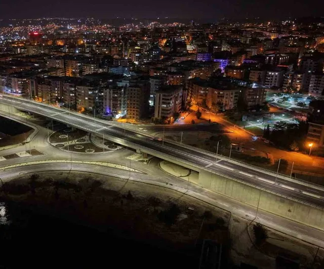 Yollar led ile yeniden şekillendi: Şanlıurfa'nın aydınlatma dönüşümü