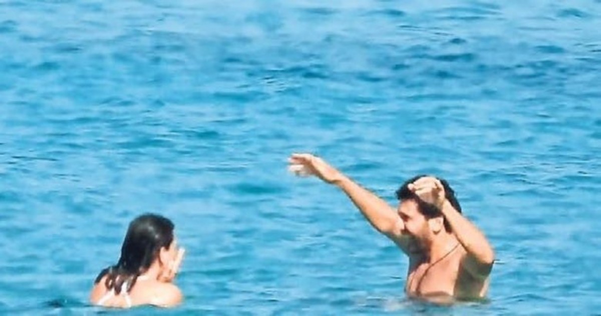 Kaan Urgancıoğlu ve eşi Burcu Denizer'in Çeşme tatili