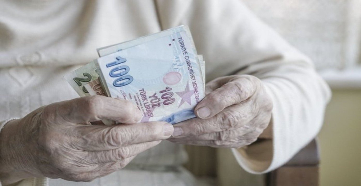 Emeklilerin gözü kulağı bu haberde! 2024 maaş tablosu ortaya çıktı ...