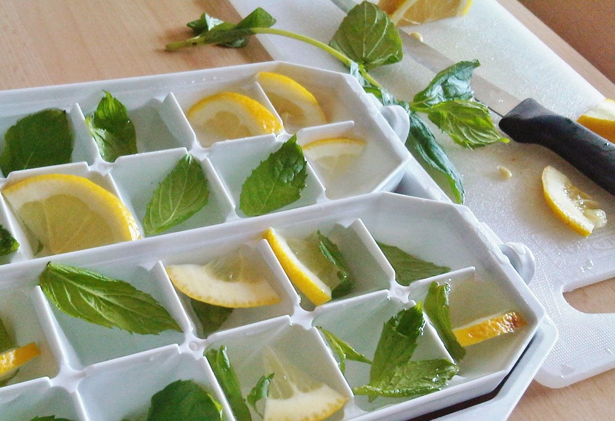 Serinletici ve Şık: Dekoratif Buz Kalıplarıyla İçeceklere Yenilik
