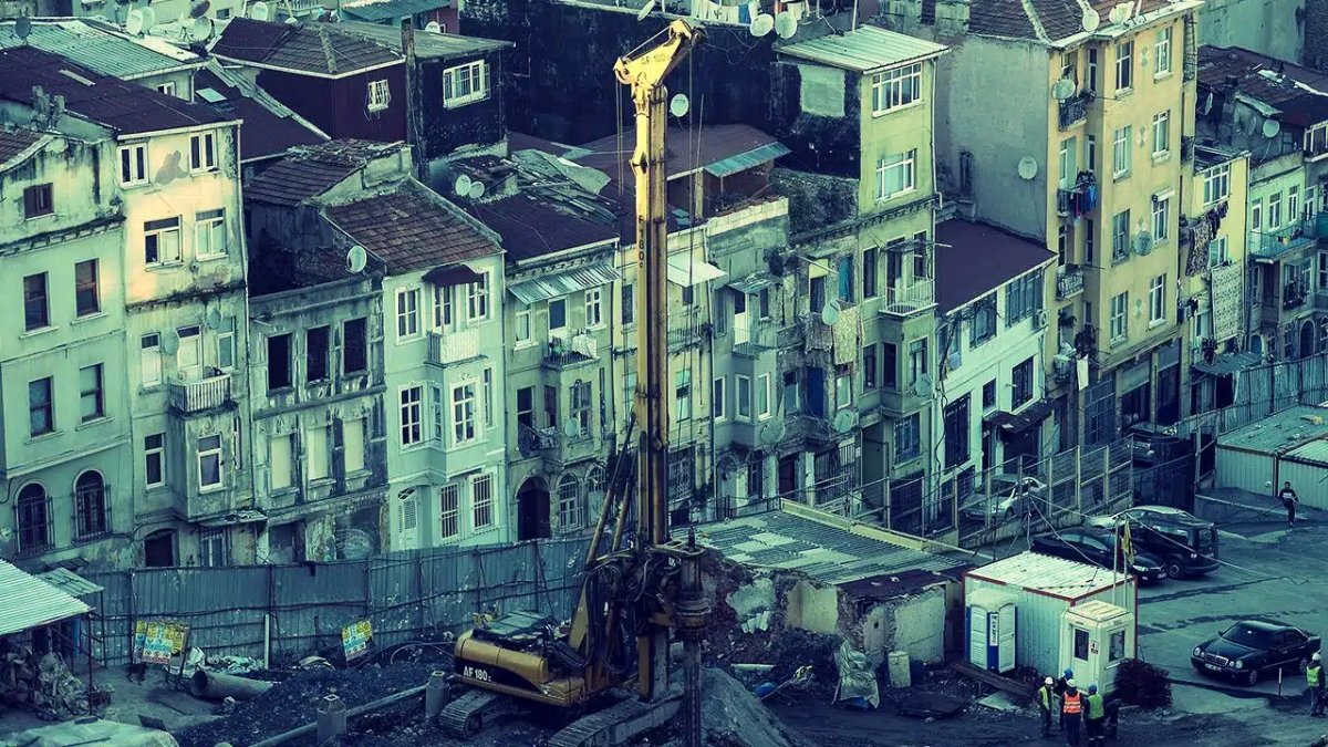 Kentsel Dönüşüm Yasası TBMM'de onaylandı. Kentsel Dönüşüm Yasasında rezerv yapı alan nedir? Yasanın detayları nelerdir?