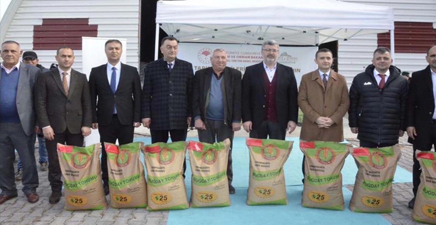 71 BİN TON BUĞDAY TOHUMU VATANDAŞA VERİLDİ