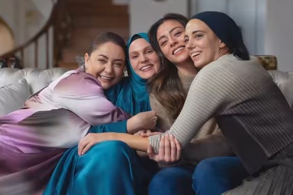 Kızılcık şerbeti Hangi Kanalda? Saat Kaçta? Dizide Bu Akşam (1 Aralık) Bizi Neler Bekliyor?