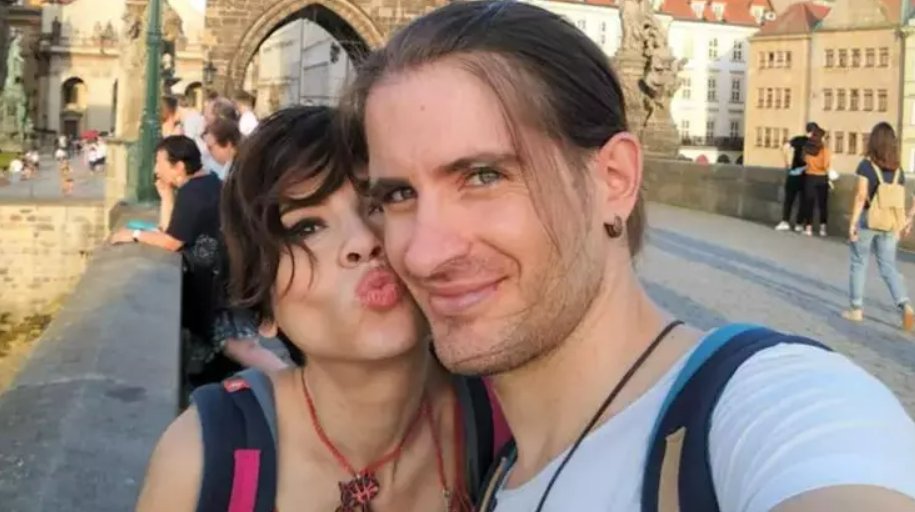 Aydilge, eşine mesaj atan kadınlara karşı çıktı: “Evli bir erkeği elde etmek başarı değil”