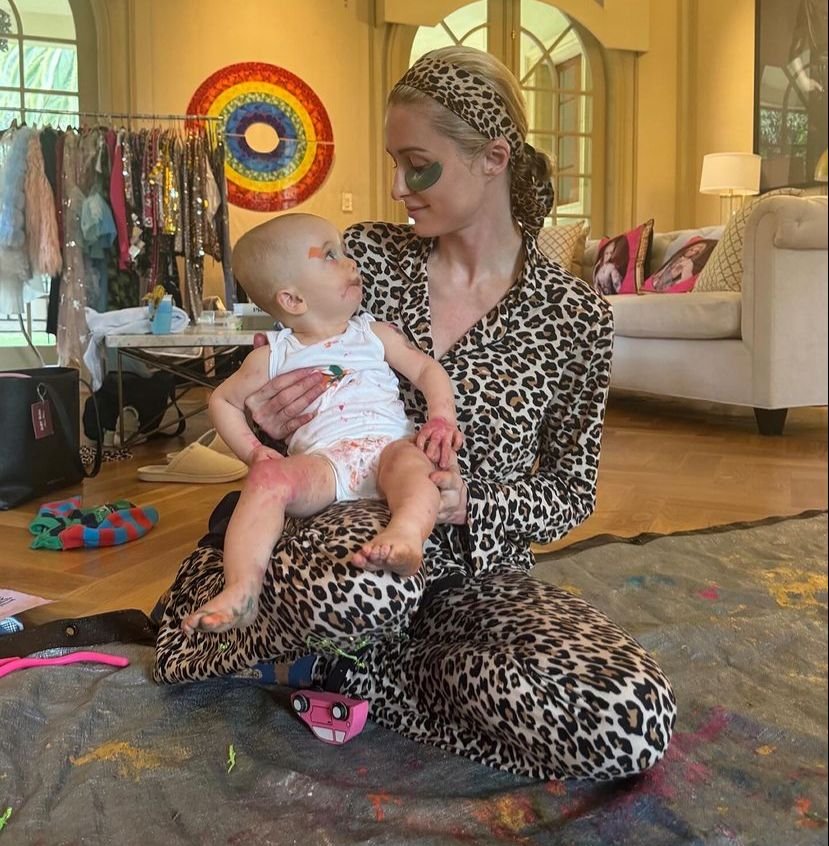 Paris Hilton nasıl iki kez anne oldu? İşte yaşadığı korkunç taciz ve taşıyıcı anne gerçeği
