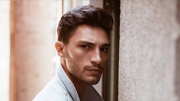 Safir’in Yeni Yıldızı Gizem Karaca: Güneş Gibi Hem Isıtıyor Hem Yakıyor!