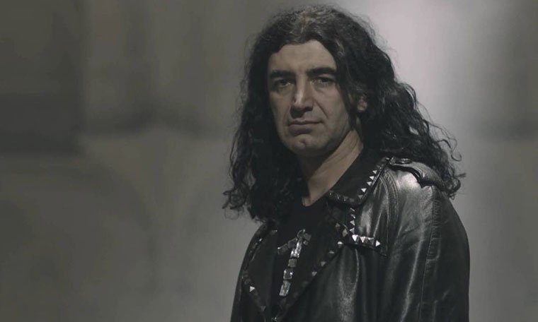 Murat Göğebakan’ın hayat hikayesi film oldu! Eşinin ihaneti ve annesinin duygusal sözleri!