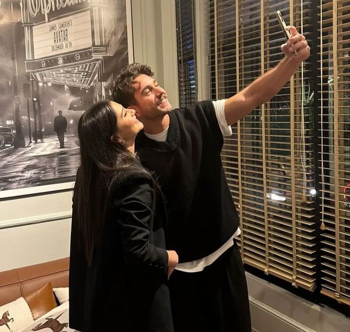 SkyFilm’in Yeni Bombası: Aşkın Yüzü Filminde Başroller Belli Oldu!