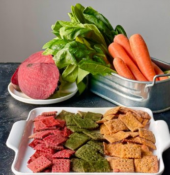 Sebzeli Krakerler: Vitamin ve Tahıl Dolu Çocukların Bayılacağı Bir Atıştırmalık