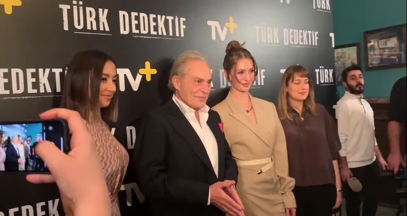 Türk Dedektif’in Yıldızları Haluk Bilginer ve Yasemin Allen Anlatıyor