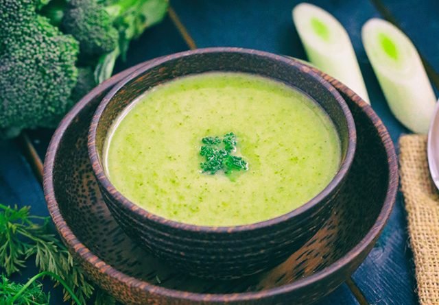 Brokoliyi sevmeyen kalmayacak! İşte çocuklara bile Brokoliyi sevdirecek sağlıklı tarif