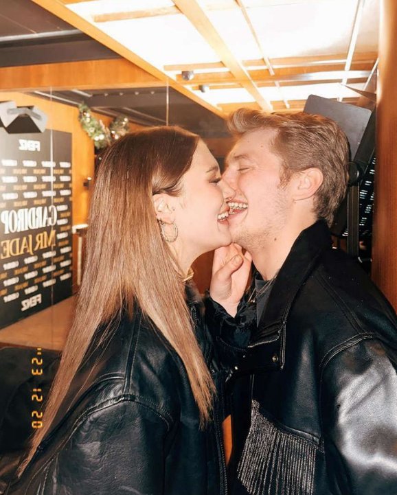 Ateş Kuşları'nın Zıpkın'ı Erdem Şanlı ve Deniz Işın'dan romantik aşk ilanı: İşte o fotoğraf!