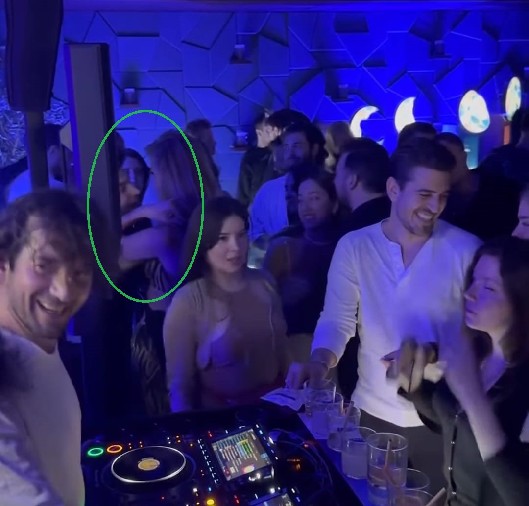 Çağla Şıkel’in Aşk Hayatında sürpriz gelişme! Nail Gönenli ile ayrıldı mı?