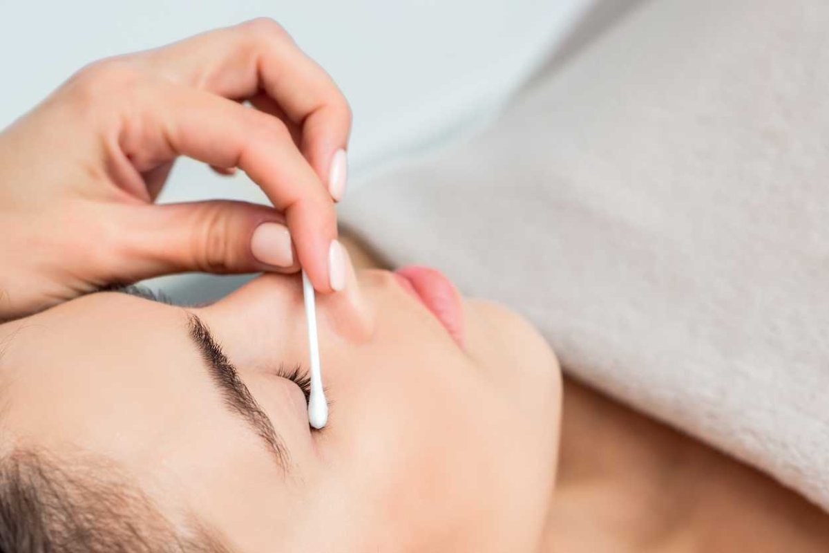 Kirpiklerinizi doğal yağlarla uzatın: 3 mucizevi yöntem