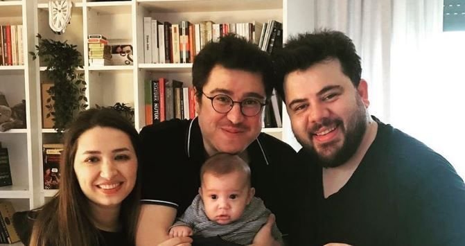 İbrahim Büyükak’tan Talk Show Perileri’ne bomba itiraflar! Hangi ünlü isimi mekanda dayak yemekten kurtardı?