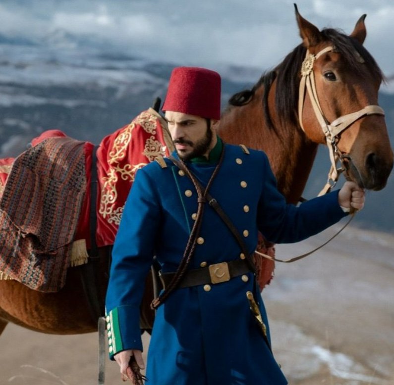 Tolga Mendi Rusya'da Türk-Rus Savaşı’nın hikayesini anlatan dizide Türk Askerini canlandırıyor! İşte detayları