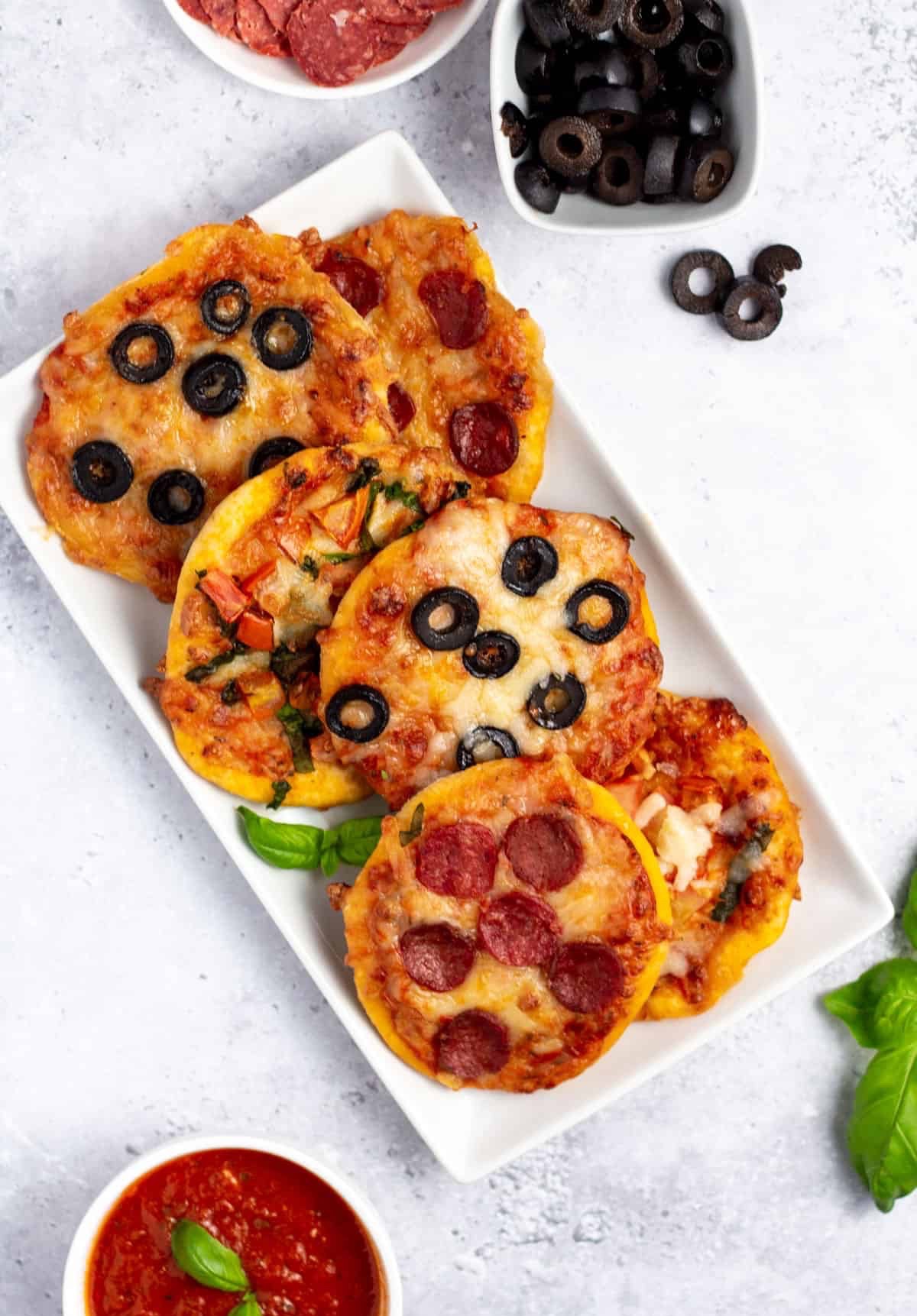 MİNİ PİZZA TARİFİ YAPILIŞI