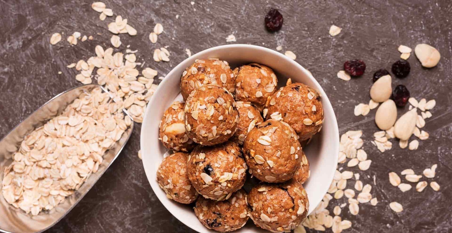 MUZLU KAKAOLU YULAF TOPLARI