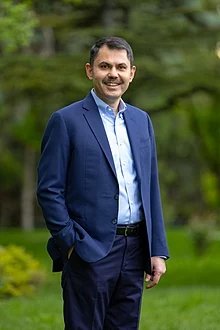 İstanbul Büyük Şehir Belediyesi yönetimini almak isteyen Ak Parti nin İstanbul Adayı: Murat Kurum