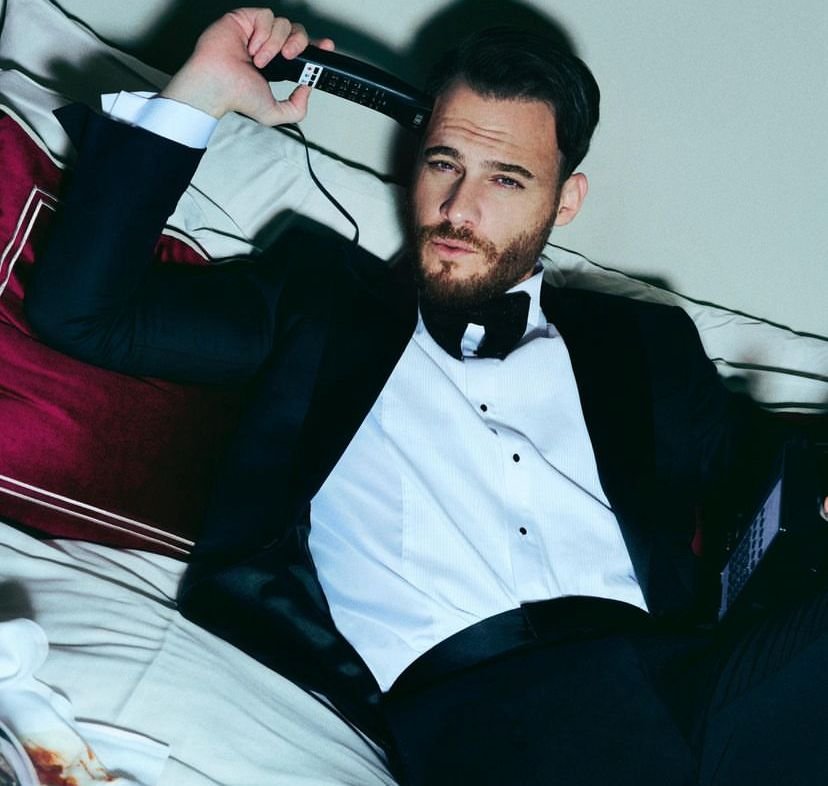 Kerem Bürsin, Reklam filmleri ile milyonlara ulaşıyor!