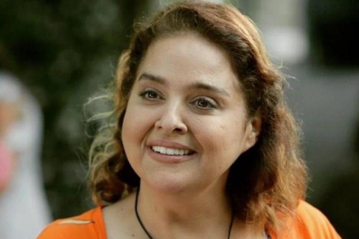 Aile Albümü’nde Akın Akınözü’nün annesi belli oldu! İşte dizi'nin  yeni oyuncusu