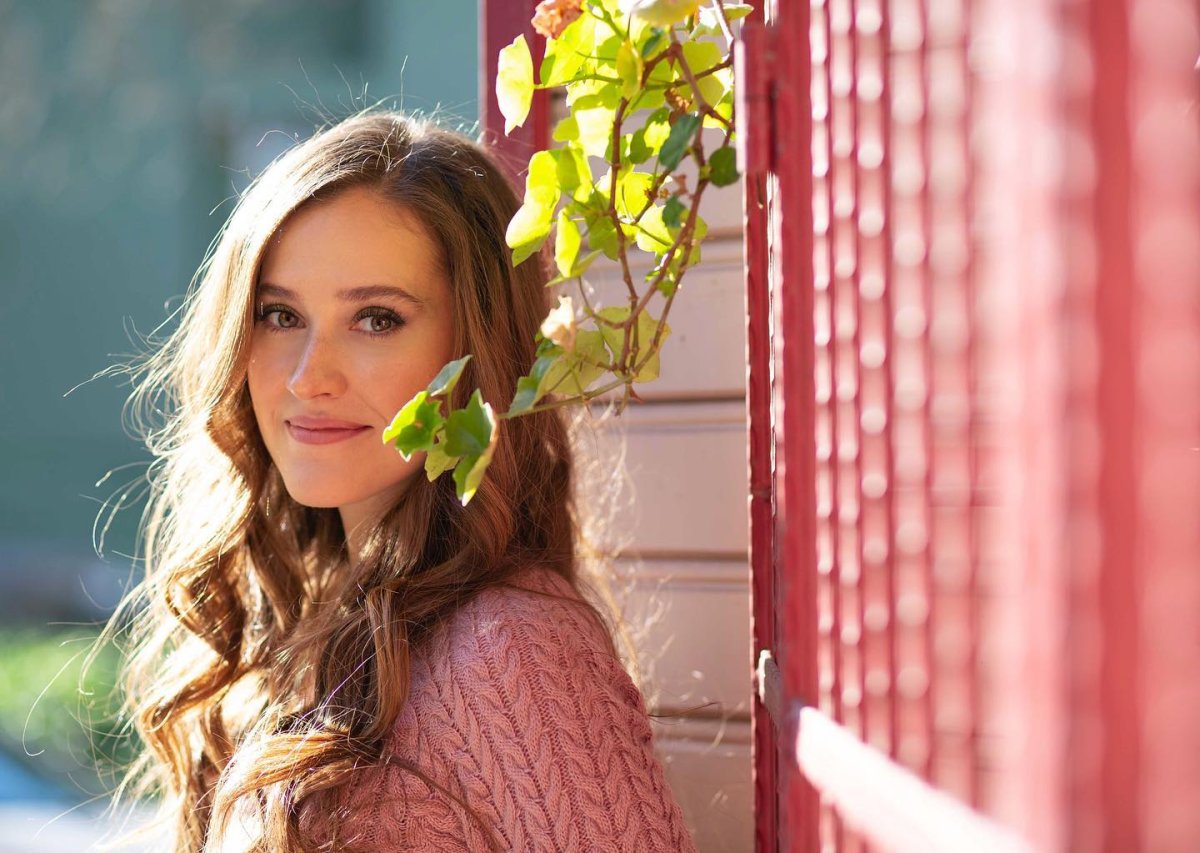 Ömer dizisindeki yeni yıldız: Oya Taşanlar, Aliye karakteriyle izleyici karşısına çıkacak