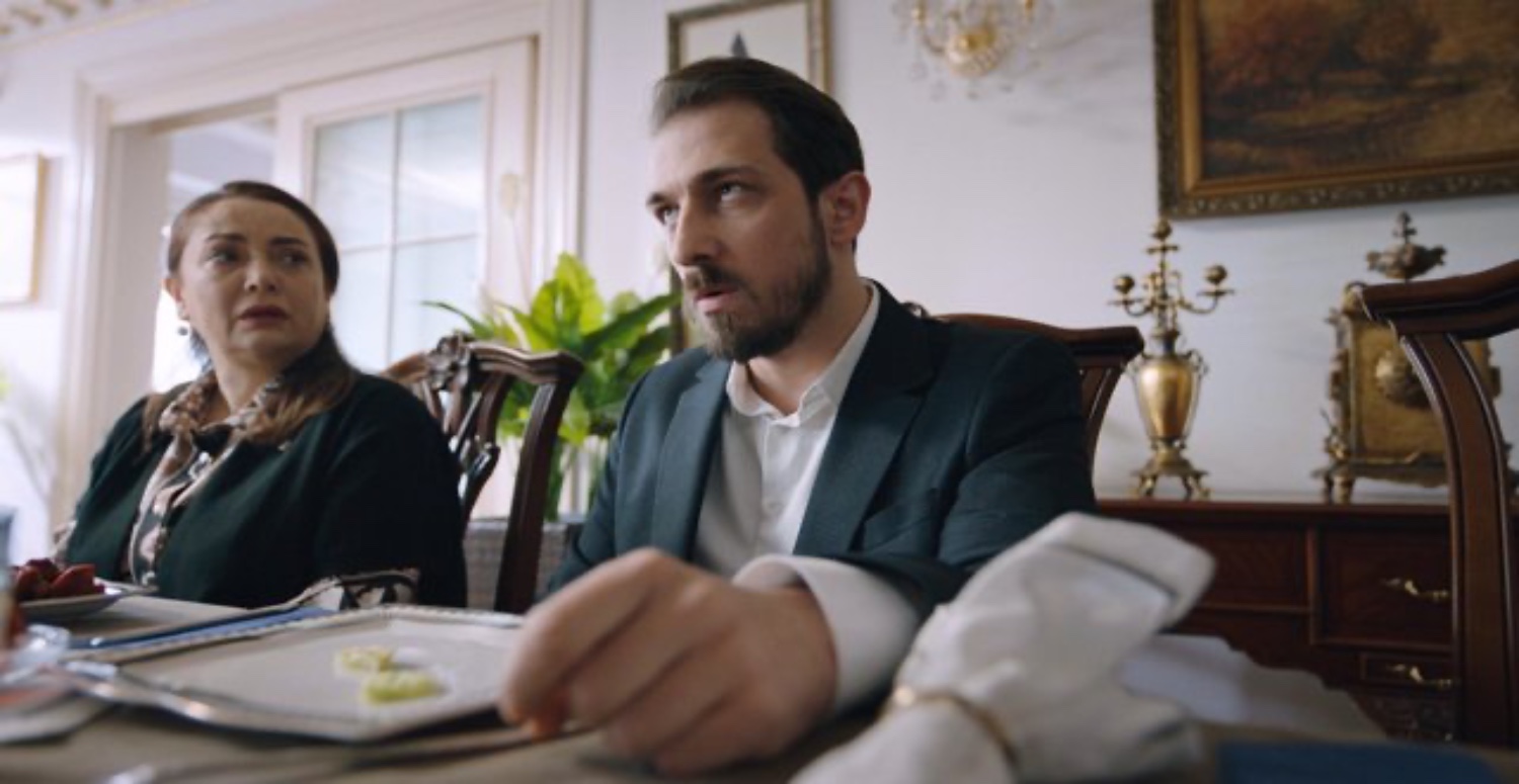 KIZILCIK ŞERBETİ KÜÇÜK ABDULLAH KİMİN ÇOCUĞU? NİLAY’IN BEBEĞİNİN BABASI KİM?