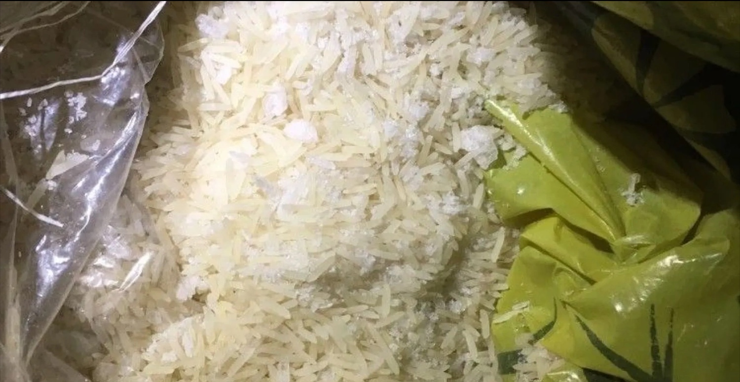Pirinç paketinin içerisine gizlenmiş uyuşturucu bulundu