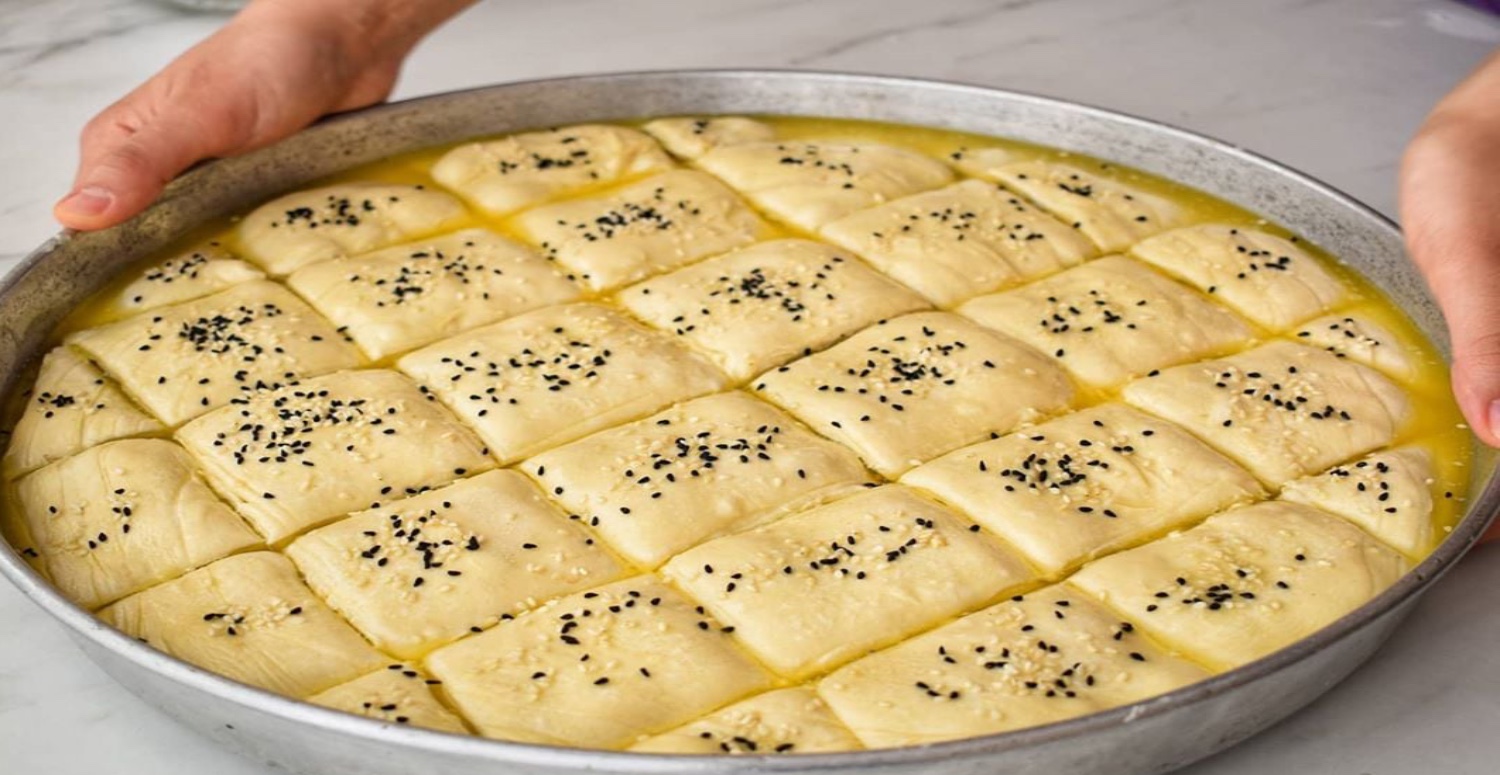 SOSLU ISPANAKLI BÖREK