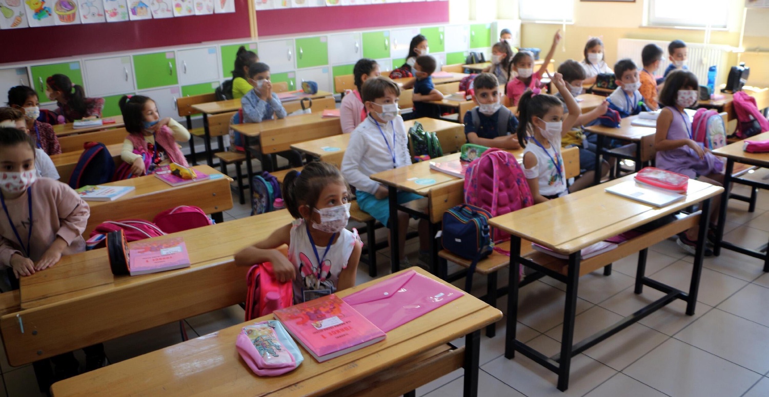 Yarıyıl tatili uzatılacak mı? İkinci dönem ne zaman başlayacak? 2024 Sömestr tatili ile ilgili detaylar açıklandı