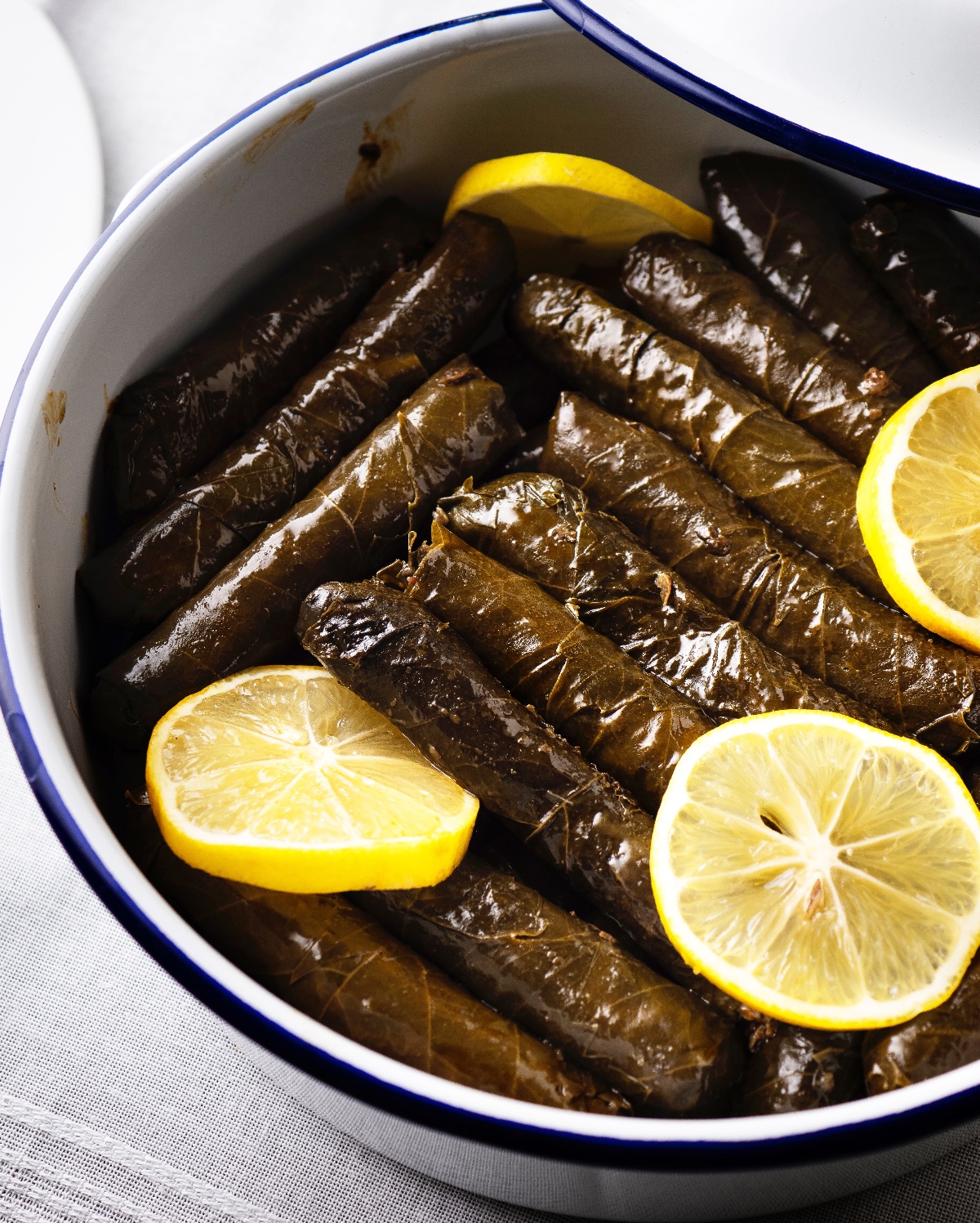 ZEYTİNYAĞLI YAPRAK SARMASI