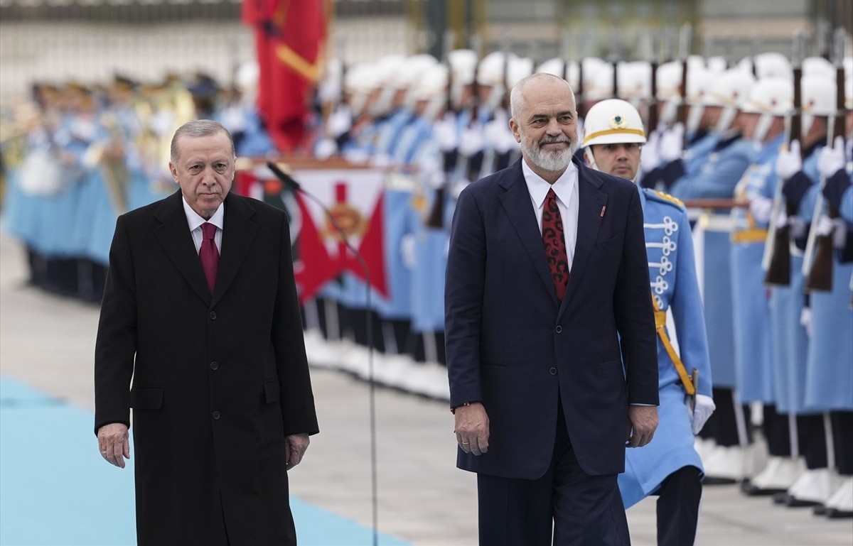 arnavutluk başbakanı