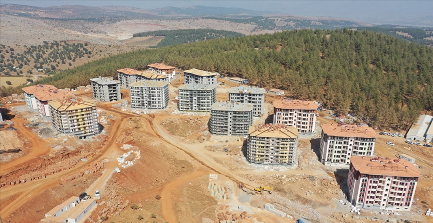 Depremzedelere müjdelenen konutlar bugün itibariyle sırayla teslim edilecek!